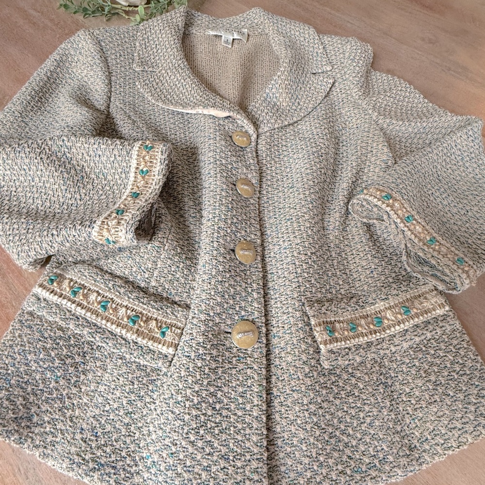 ST. JOHN JACKET / DAY to EVENING (8); creme, turquoise, glass embelishments